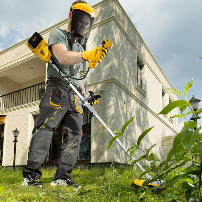Триммер аккумуляторный бесщеточный CBC350-36, Li-ion, 36 В, 350 мм Denzel в Новосибирске