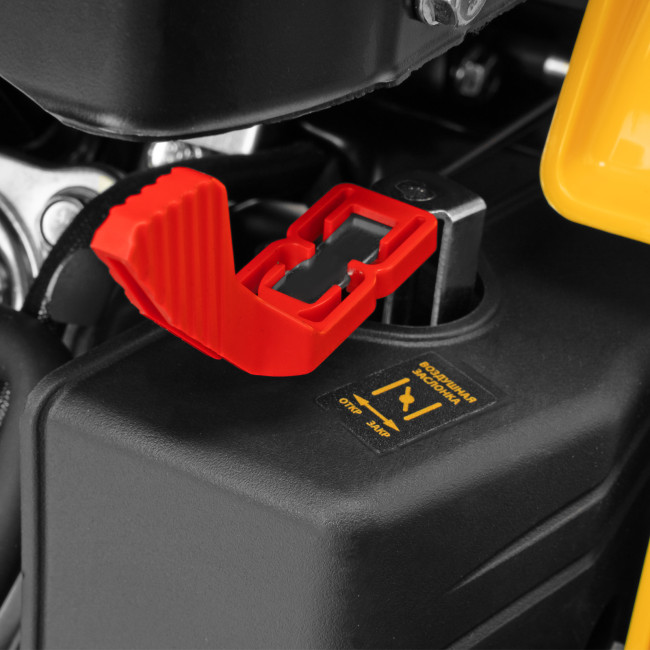 Бензиновая снегоуборочная машина SB 460 Sled, 99cc, лыжи ручной старт// Denzel в Новосибирске