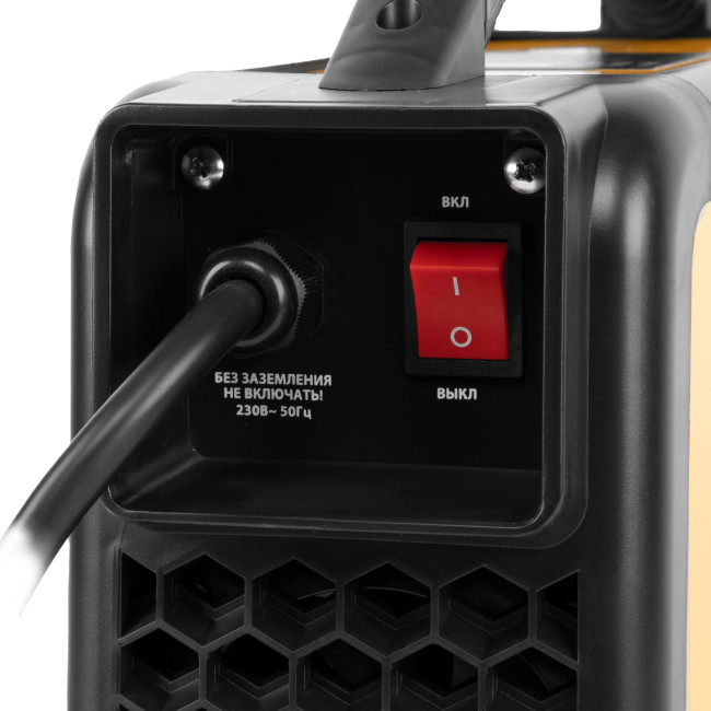 Аппарат инвертор. дуговой сварки SDM-220 Top, 220 А, ПВ 60% кейс Denzel в Новосибирске