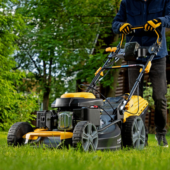 Газонокосилка бензиновая GLD-520SP-VE, 196 см3, ширина 52 см, привод, вариатор, электрический старт, 60 л Denzel в Новосибирске