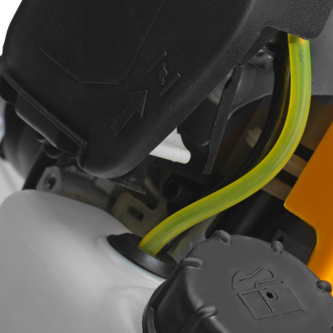 Триммер бензиновый DTL-37-4T, 4-тактный, 37 см3, неразъемная штанга, состоит из 2 частей Denzel в Новосибирске