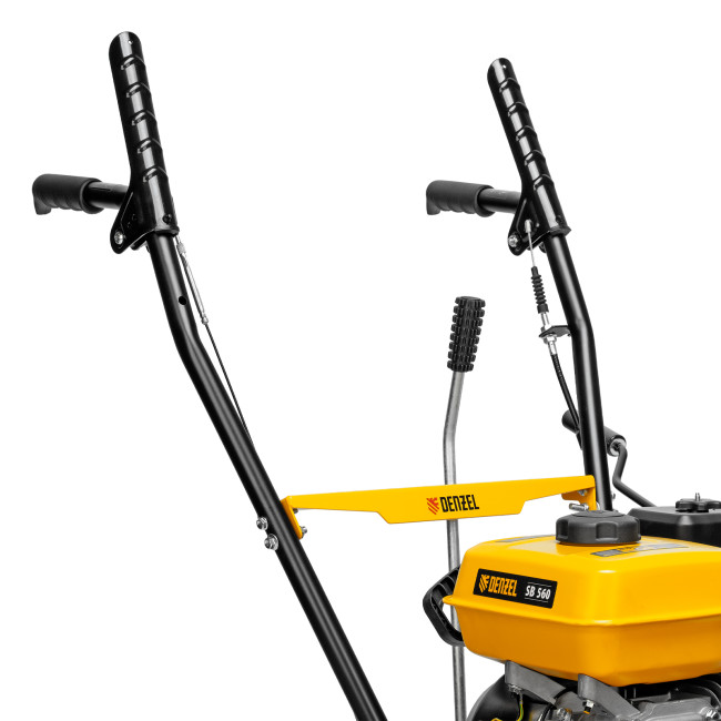Бензиновая снегоуборочная машина SB 560, 212 cc, ручной старт Denzel в Новосибирске