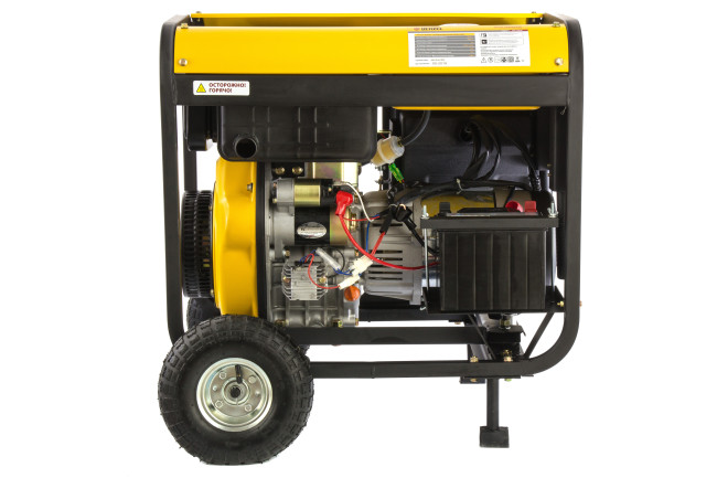 Генератор дизельный DD6300Е, 5.0 кВт, 220 В/50 Гц, 15 л, электростартер Denzel в Новосибирске