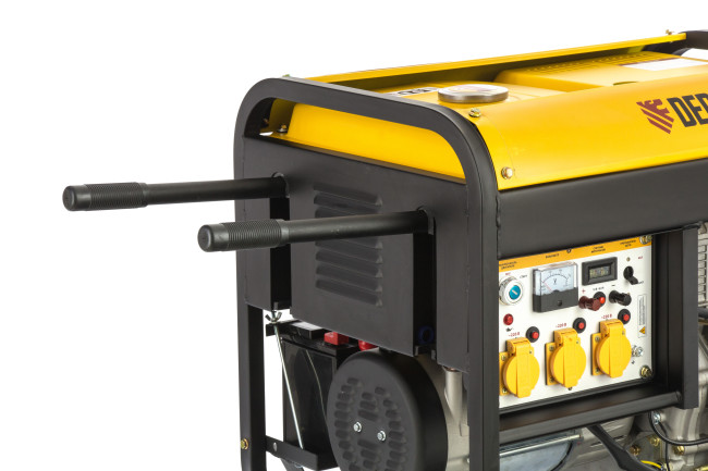Генератор дизельный DD6300Е, 5.0 кВт, 220 В/50 Гц, 15 л, электростартер Denzel в Новосибирске
