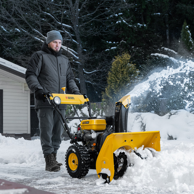 Бензиновая снегоуборочная машина SB 560 LP, 212 cc, электростартер, фара Denzel в Новосибирске