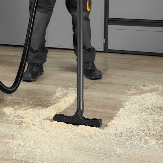 Пылесос строительный SVC15, 1200 Вт, бак 15 л, шланг 2 м Denzel в Новосибирске Пылесос строительный SVC15, 1200 Вт, бак 15 л, шланг 2 м Denzel в Новосибирске