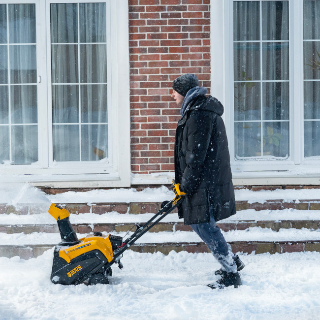 Бензиновая снегоуборочная машина SB 460 E, 99cc, эл.старт, шнек SnowCrusher Denzel в Новосибирске