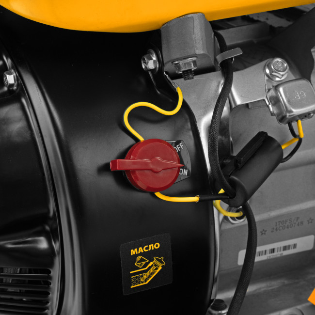 Бензиновая снегоуборочная машина SBM 610, 212 cc, ручной старт, фара Denzel в Новосибирске