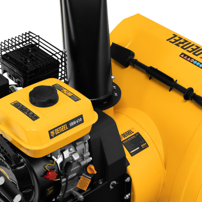 Бензиновая снегоуборочная машина SBM 610, 212 cc, ручной старт, фара Denzel в Новосибирске