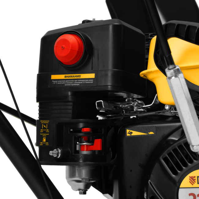 Бензиновая снегоуборочная машина SBM 610, 212 cc, ручной старт, фара Denzel в Новосибирске