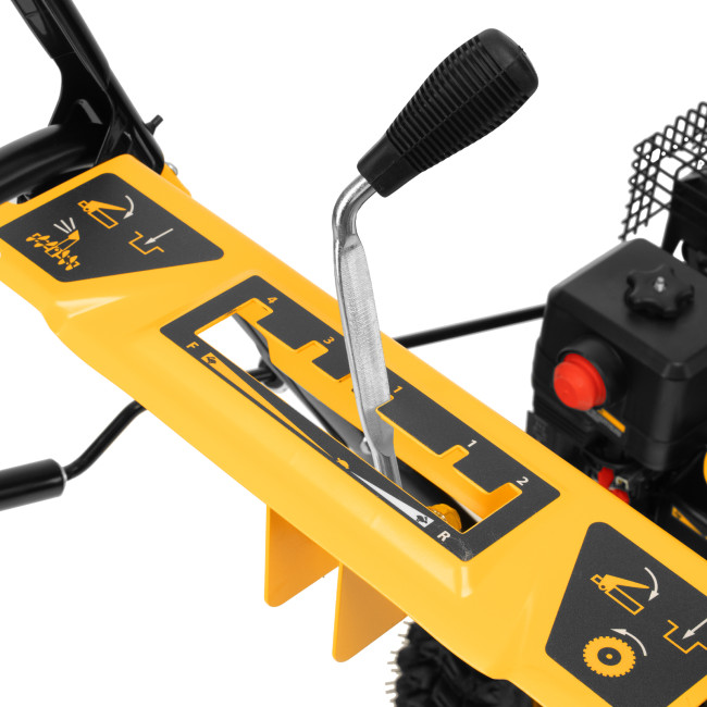 Бензиновая снегоуборочная машина SBM 610, 212 cc, ручной старт, фара Denzel в Новосибирске