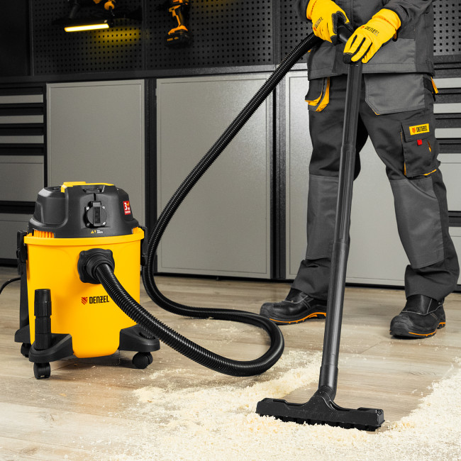 Пылесос строительный RVC20, 1400 Вт, бак 20 л, шланг 3 м, розетка с автосинхр. Denzel в Новосибирске