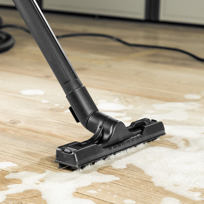 Пылесос строительный RVC20, 1400 Вт, бак 20 л, шланг 3 м, розетка с автосинхр. Denzel в Новосибирске