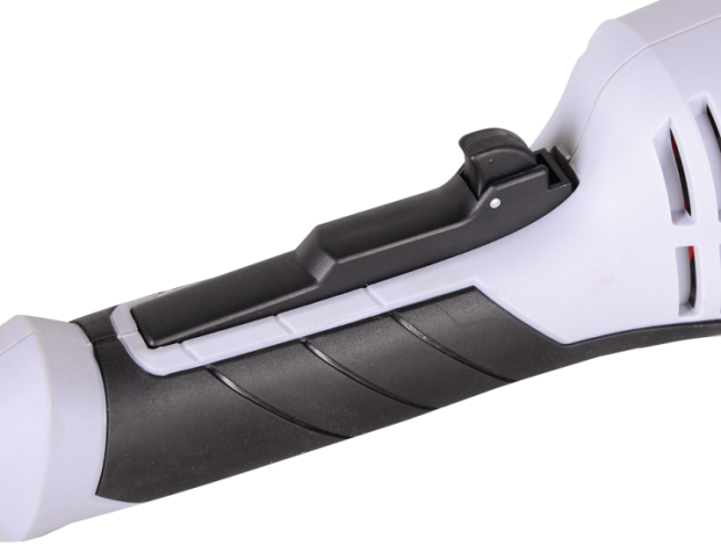 Углошлифовальная машина УШМ-180/1800 Ресанта в Новосибирске