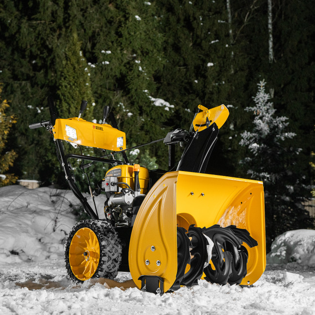 Бензиновая снегоуборочная машина SBM 610S PRO, 212 cc, электростартер, фара, обогрев Denzel в Новосибирске