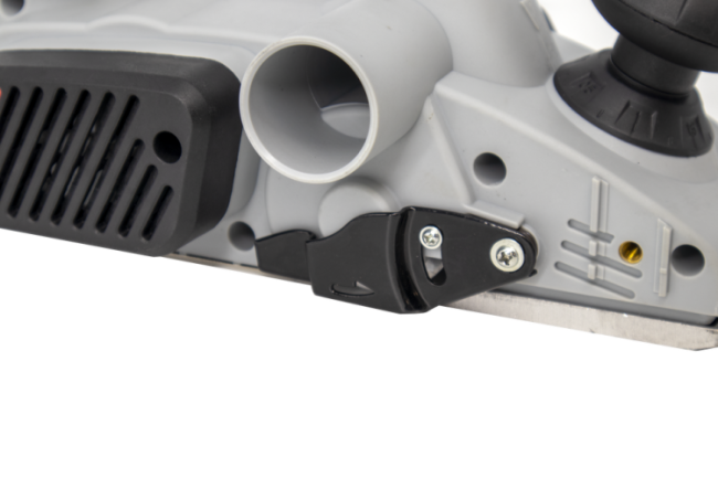 Рубанок электрический Ресанта Р-82/1100 в Новосибирске