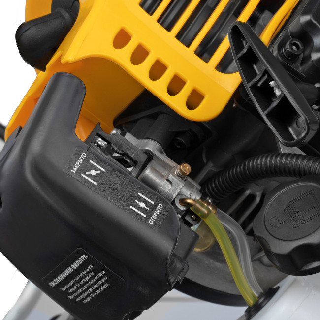 Триммер бензиновый DT-43E, 43 см3, неразъемная штанга, электростартер, состоит из 2 частей Denzel в Новосибирске