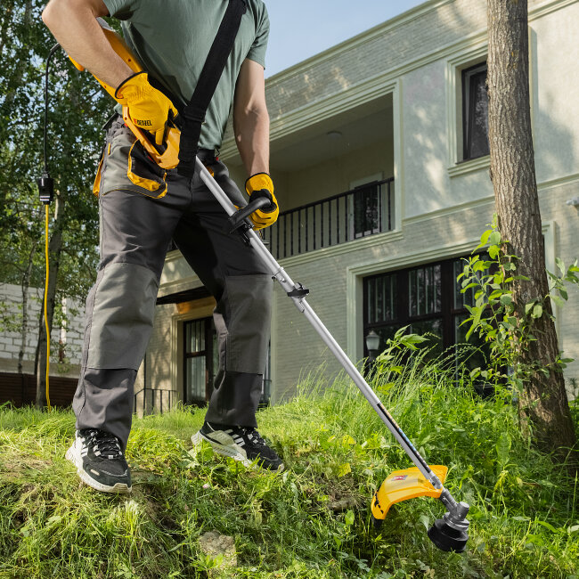 Триммер электрический TE-1220, 1200 Вт, 380 мм, катушка, диск, разборная штанга Denzel в Новосибирске Триммер электрический TE-1220, 1200 Вт, 380 мм, катушка, диск, разборная штанга Denzel в Новосибирске