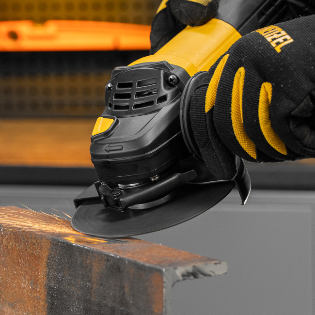 Машина шлифовальная угловая AG125-1500, 1500 Вт, 125 мм, 3000-11000 об/мин Denzel в Новосибирске