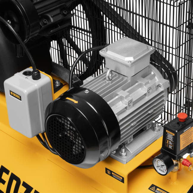 Компрессор воздушный рем. привод BCV 4000-T/200, 4,0 кВт, 200 литров, 690 л/мин Denzel в Новосибирске Компрессор воздушный рем. привод BCV 4000-T/200, 4,0 кВт, 200 литров, 690 л/мин Denzel в Новосибирске