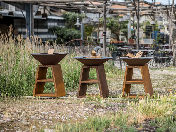 Уличный гриль Coeo TRIO 82 - CORTEN в Новосибирске Уличный гриль Coeo TRIO 82 - CORTEN в Новосибирске
