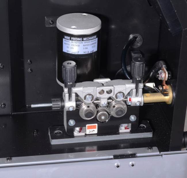 Сварочный полуавтомат Ресанта САИПА-350 ПРО (MIG/MAG) в Новосибирске