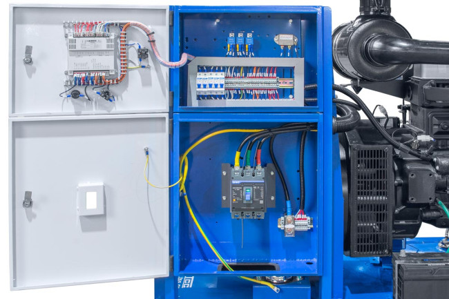 Дизельный генератор ТСС АД-120С-Т400 в погодозащитном кожухе с АВР в Новосибирске