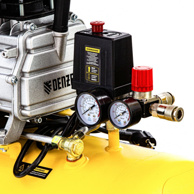 Компрессор воздушный прямой привод DC1700/50, 1.7 кВт, 50 литров, 260 л/мин Denzel в Новосибирске