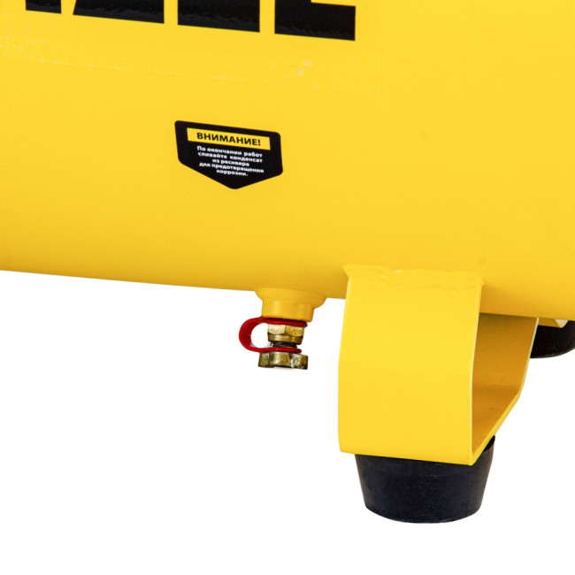 Компрессор воздушный прямой привод DC1700/50, 1.7 кВт, 50 литров, 260 л/мин Denzel в Новосибирске