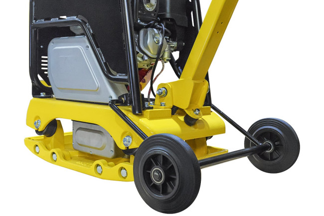 Виброплита реверсивная TSS-CP-240 (гидравлический привод) в Новосибирске Виброплита реверсивная TSS-CP-240 (гидравлический привод) в Новосибирске