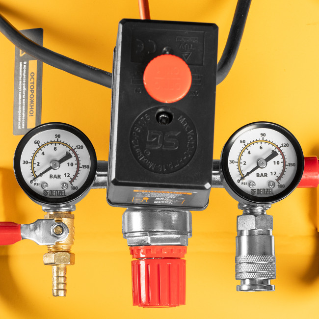 Компрессор воздушный BCV2200/100, ременный привод, 2.2 кВт, 100 литров, 370 л/мин Denzel в Новосибирске