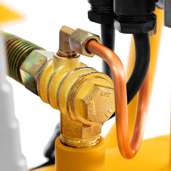 Компрессор воздушный BCI2300/50, ременный привод, 2.3 кВт, 50 литров, 400 л/мин Denzel в Новосибирске