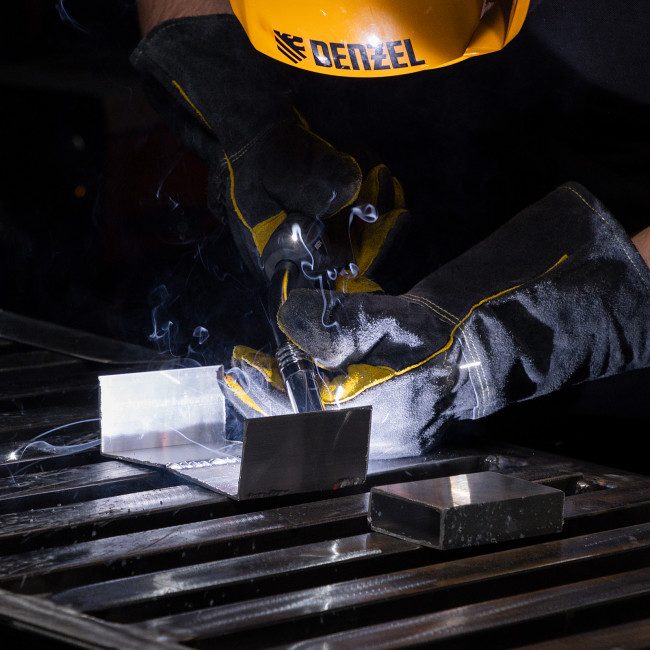 Аппарат инвертор. полуавтомат. сварки MultiMIG-200DP Synergy Double Pulse, 200 А, ПВ 80% Denzel в Новосибирске