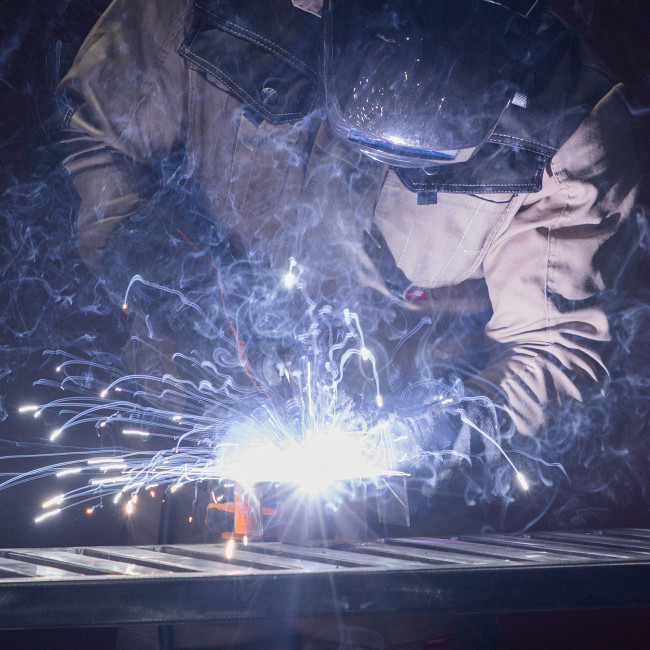 Аппарат инвертор. полуавтомат. сварки MultiMIG-200DP Synergy Double Pulse, 200 А, ПВ 80% Denzel в Новосибирске