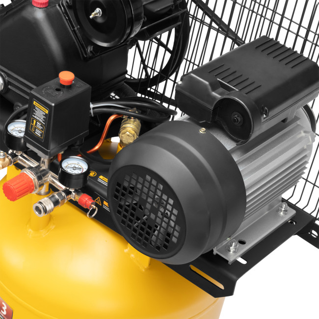 Компрессор воздушный BCV2200/100V, ременный привод , 2.3 кВт, 100 литров, 440 л/мин Denzel в Новосибирске