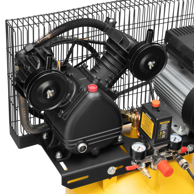 Компрессор воздушный BCV2200/100V, ременный привод , 2.3 кВт, 100 литров, 440 л/мин Denzel в Новосибирске