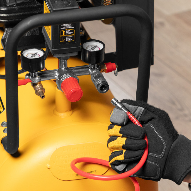 Компрессор воздушный BCW3000-T/100, ременный привод, 3.0 кВт, 100 литров, 520 л/мин Denzel в Новосибирске Компрессор воздушный BCW3000-T/100, ременный привод, 3.0 кВт, 100 литров, 520 л/мин Denzel в Новосибирске