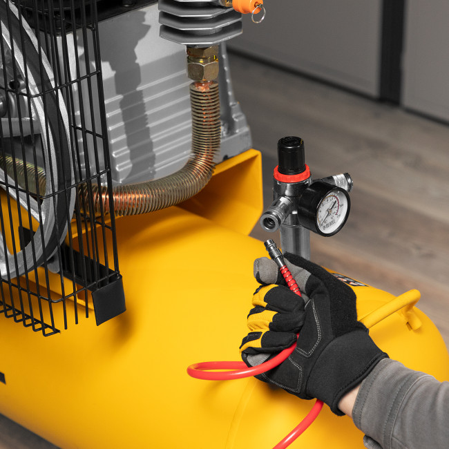 Компрессор воздушный, ременный привод BCI4000-T/100, 4.0 кВт, 100 литров, 690 л/мин Denzel в Новосибирске Компрессор воздушный, ременный привод BCI4000-T/100, 4.0 кВт, 100 литров, 690 л/мин Denzel в Новосибирске