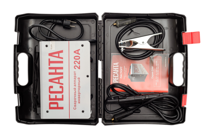 Сварочный аппарат РЕСАНТА САИ-220 в кейсе в Новосибирске