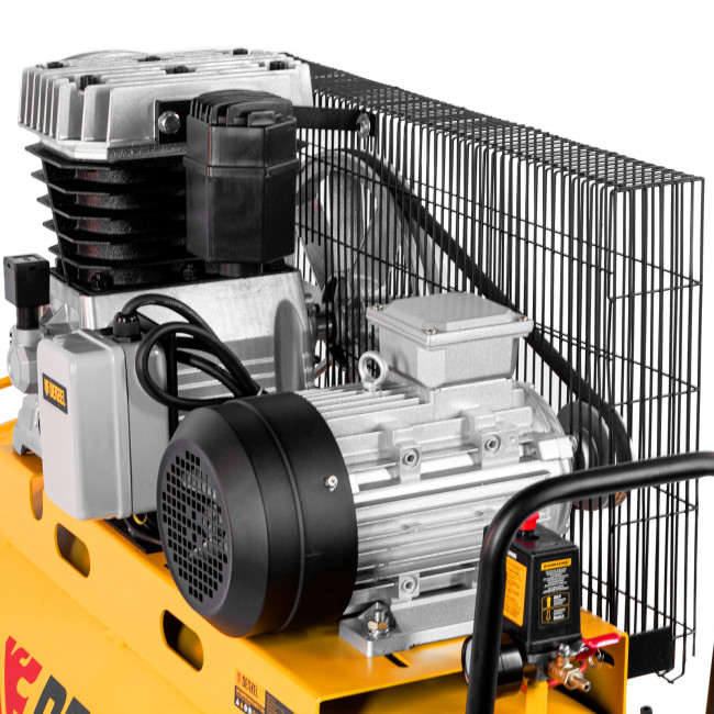 Компрессор воздушный, ременный привод BCI4000-T/200, 4.0 кВт, 200 литров, 690 л/мин Denzel в Новосибирске Компрессор воздушный, ременный привод BCI4000-T/200, 4.0 кВт, 200 литров, 690 л/мин Denzel в Новосибирске