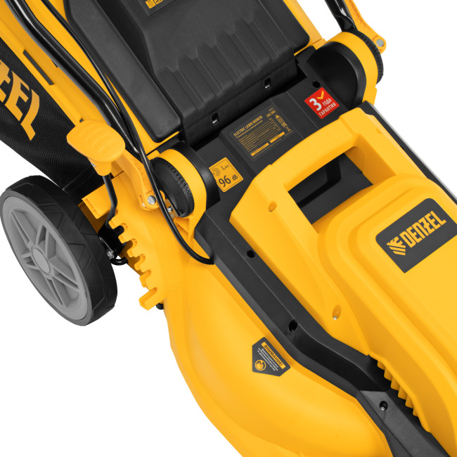 Газонокосилка электрическая GMC-1800, шир. 38см, 1800 Вт, 6 уров., травосб. 35 л Denzel в Новосибирске