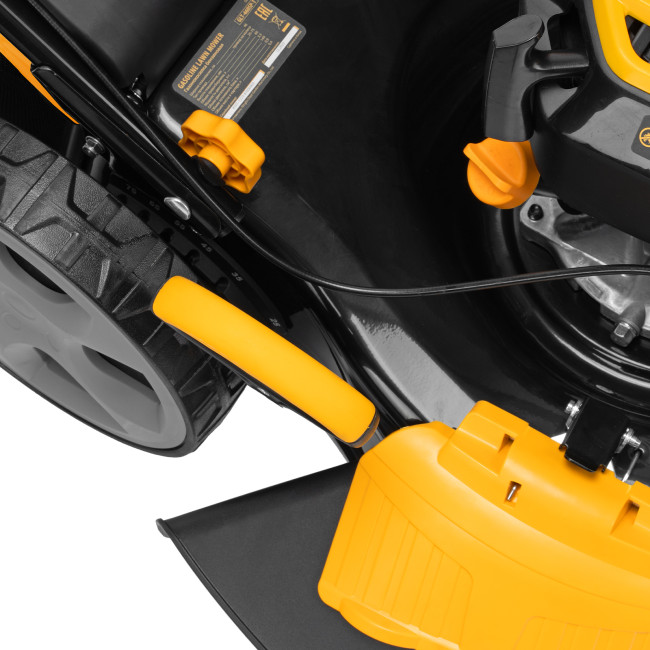 Бензиновая газонокосилка GLT-460SP-T, Trike 149 см3, 46 см, привод, панель, 60л Denzel  в Новосибирске