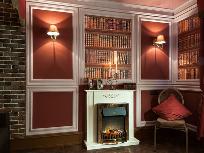 Каминокомплект Lumsden - Махагон коричневый антик с очагом Danville Black FB2 в Новосибирске