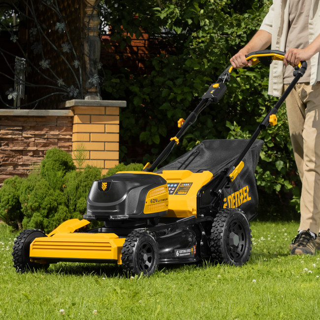 Газонокосилка аккумуляторная бесщет., RLMS560-62, привод, 560 мм, Li-ion, 62В Denzel в Новосибирске