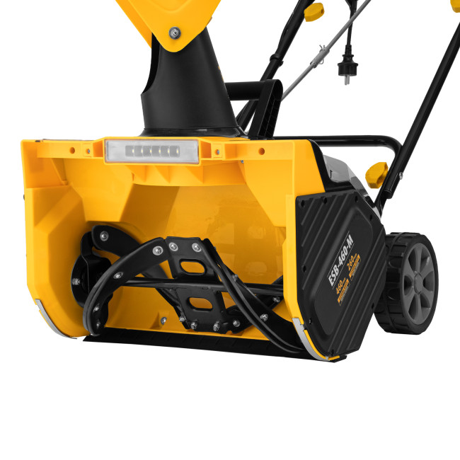 Электрическая снегоуборочная машина ESB-460-M, 1.8 кВт, металлический шнек, LED фара Denzel в Новосибирске