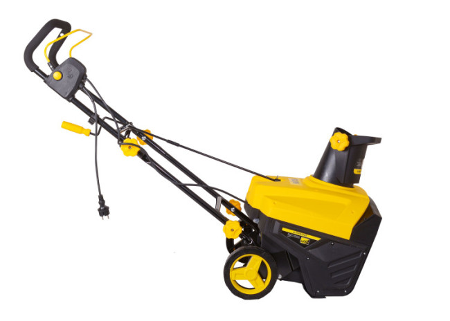 Снегоуборщик электрический Huter SGC 2500EL в Новосибирске