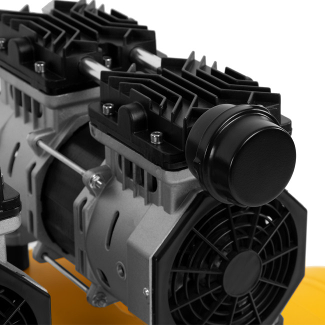 Компрессор безмасляный, малошумный DLS 1800/100,1800 Вт, 3x600, 100 л, 345 л/мин Denzel в Новосибирске Компрессор безмасляный, малошумный DLS 1800/100,1800 Вт, 3x600, 100 л, 345 л/мин Denzel в Новосибирске