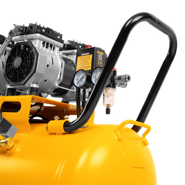 Компрессор безмасляный, малошумный DLS 1800/100,1800 Вт, 3x600, 100 л, 345 л/мин Denzel в Новосибирске Компрессор безмасляный, малошумный DLS 1800/100,1800 Вт, 3x600, 100 л, 345 л/мин Denzel в Новосибирске