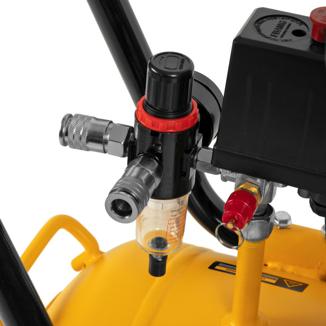 Компрессор безмасляный, малошумный DLS 2250/100, 2250 Вт, 3x750, 100 л, 410 л/мин блок управления/ Denzel в Новосибирске Компрессор безмасляный, малошумный DLS 2250/100, 2250 Вт, 3x750, 100 л, 410 л/мин блок управления/ Denzel в Новосибирске