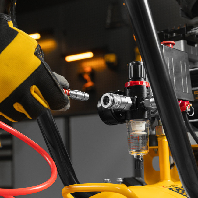 Компрессор безмасляный, малошумный DLS 2250/100, 2250 Вт, 3x750, 100 л, 410 л/мин блок управления/ Denzel в Новосибирске Компрессор безмасляный, малошумный DLS 2250/100, 2250 Вт, 3x750, 100 л, 410 л/мин блок управления/ Denzel в Новосибирске